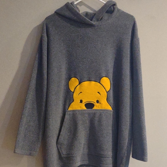 Disney Pooh Women's 1X Winnie The Pooh Gray Fleece Hoodie - Picture 1 of 5